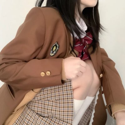 七